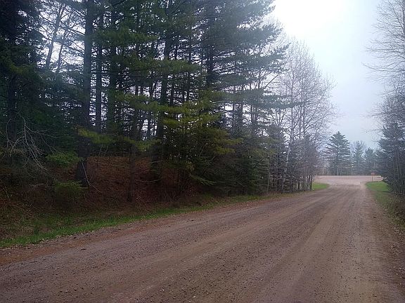 Rd frontage with lake view