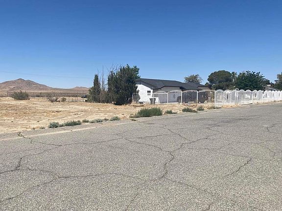 3rd image of 17637 Mossdale Ave