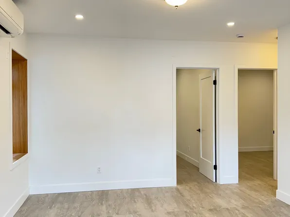 1634 W 2nd St #1A, Brooklyn, NY 11223
