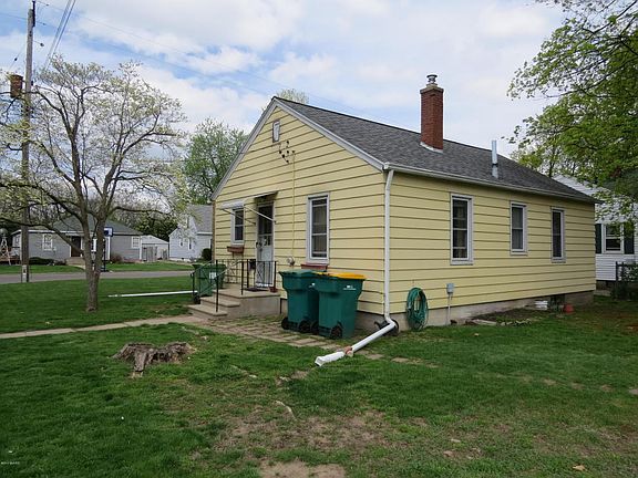 3rd image of 420 Cornell Dr