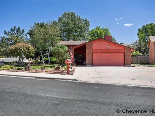 1509 Skyview Cir, Cheyenne, WY 82007