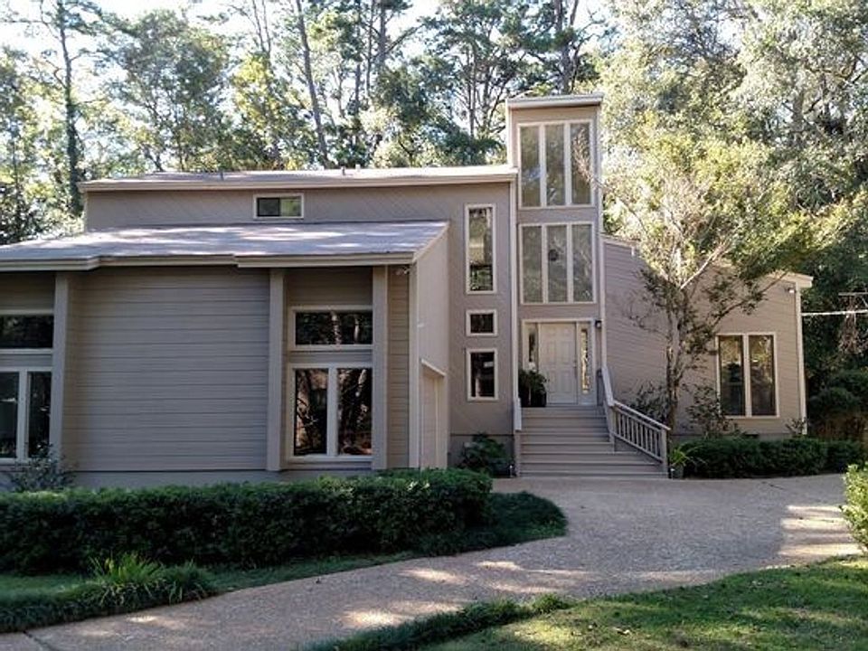 1st image of 3204 Adwood Dr