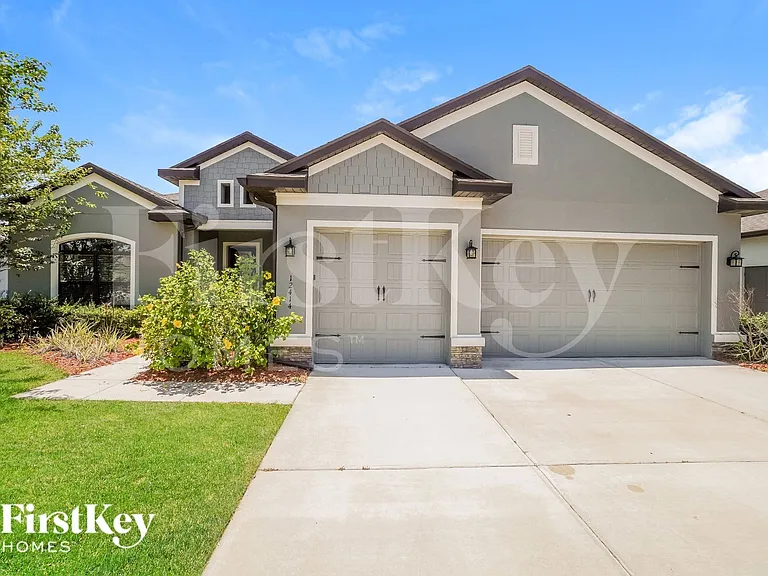 12414 Drakefield Dr — Photo 1