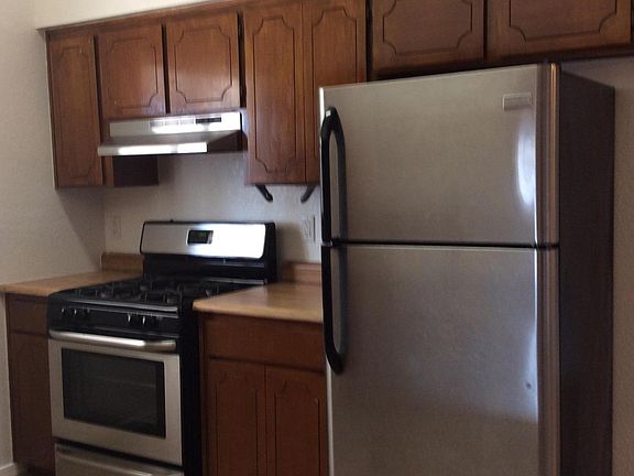 5th image of 10905 Ernie Banks Dr