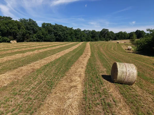 7058 Drennon Rd, Campbellsburg, KY 40011
