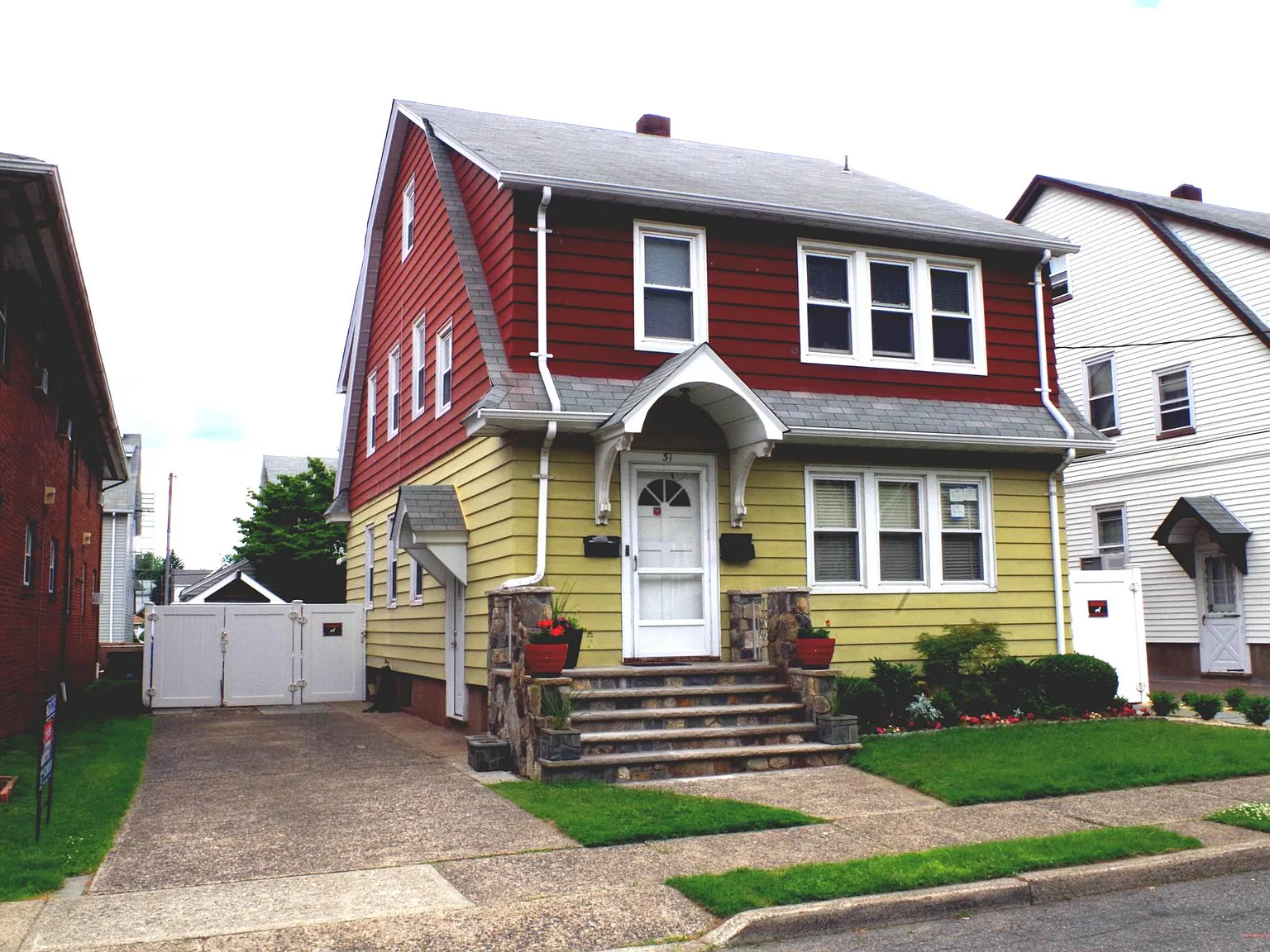 3 bed, $2,800 — Photo 1