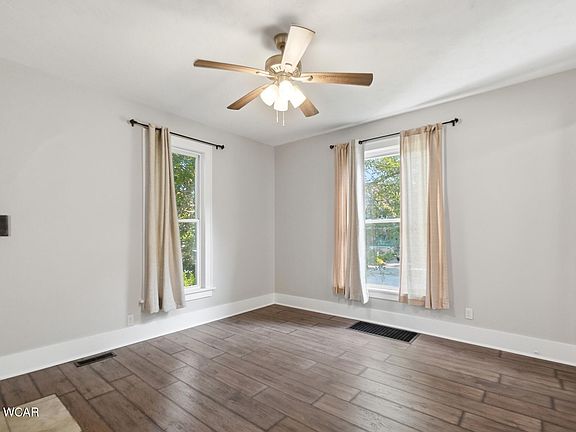 5th image of 509 W Mechanic St