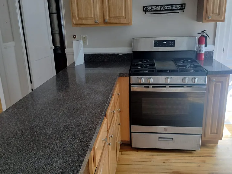 114 Sterling St #2B — Photo 20