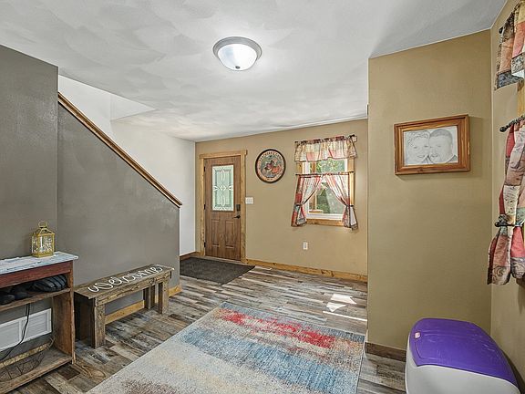 3rd image of 308 N Mechanic St