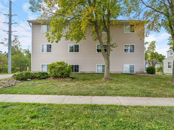 151 35th Street Dr SE APT B, Cedar Rapids, IA 52403
