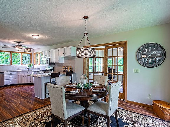 Dining area open to kitchen