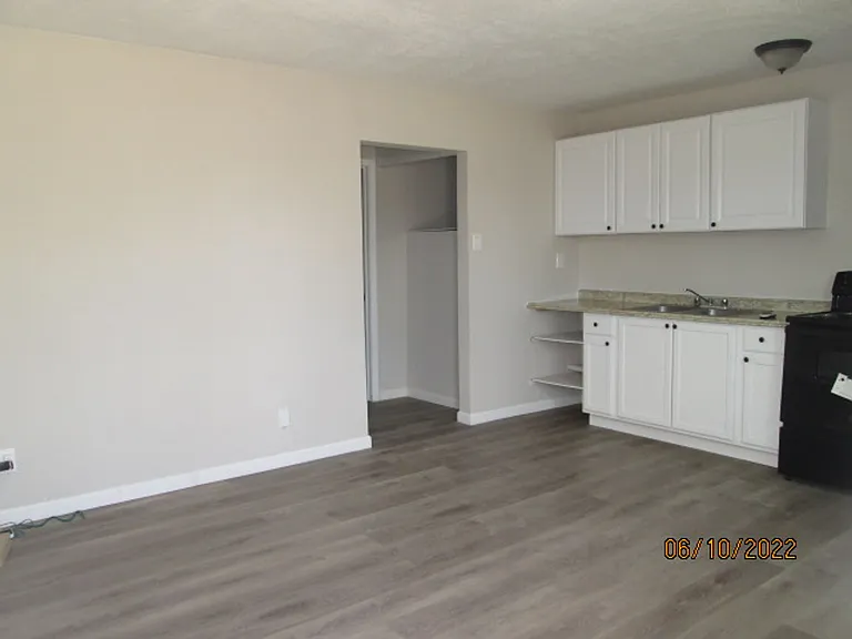 450 N Haskell Ave — Photo 6
