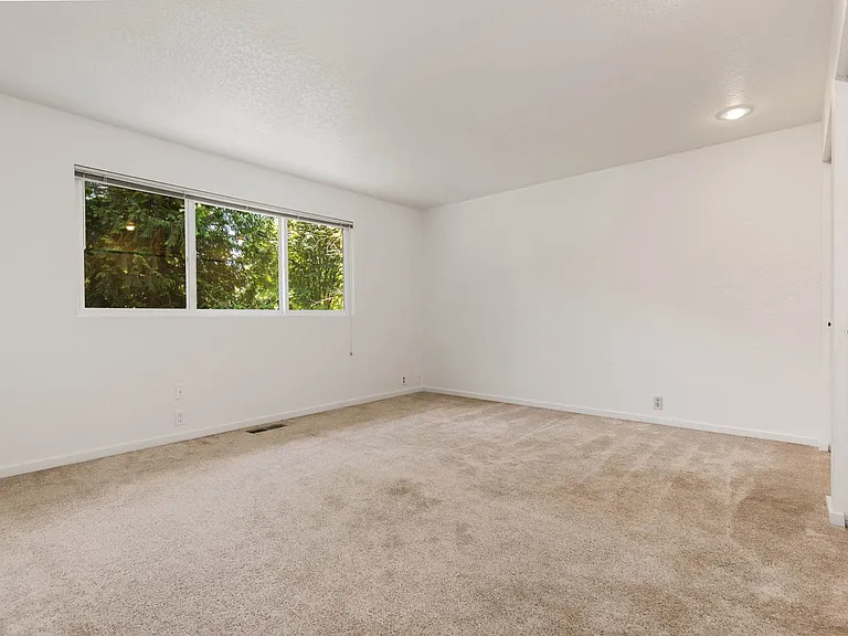 18104 NE 197th Pl — Photo 17