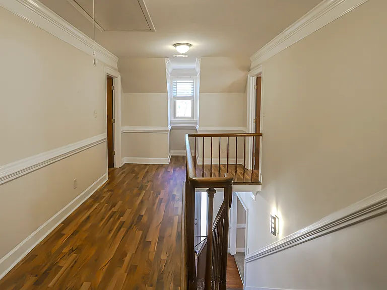809 Houndslake Dr — Photo 28