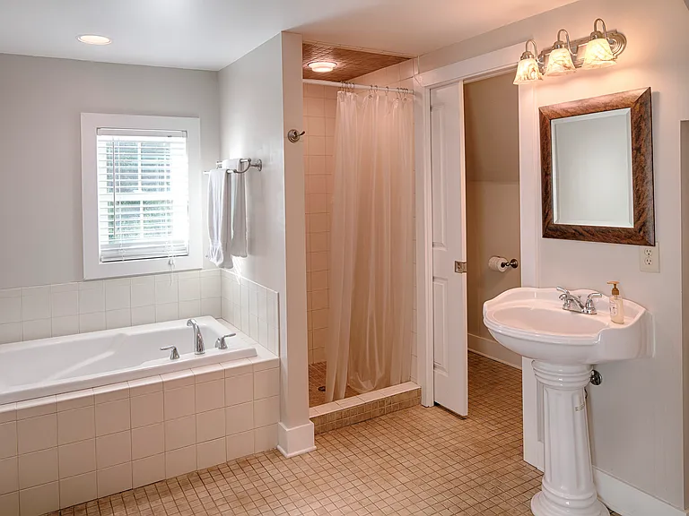 3206 Robertson Ave — Photo 31