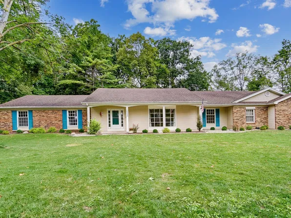 10424 Paw Paw Dr, Fort Wayne, IN 46804