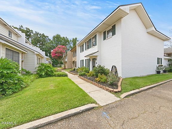 4th image of 305 Halcott Dr APT 121