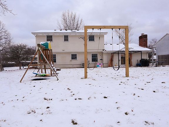 3rd image of 4507 Tamarack Dr
