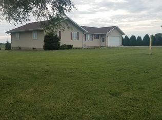 1733 200th Ave, Manchester, IA 52057