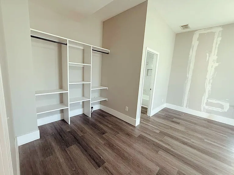 555 Paines Ave NW #3 — Photo 11