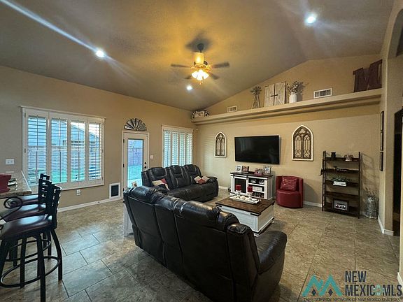3rd image of 1810 Lanette Dr