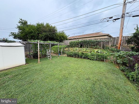3rd image of 509 El Hatco Dr
