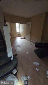 135 N Hobart St, Philadelphia, PA, 19139