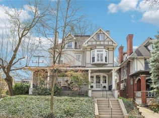 5750 Woodmont St, Pittsburgh, PA