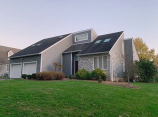 15 Compton Ct, Basking Ridge, NJ 07920