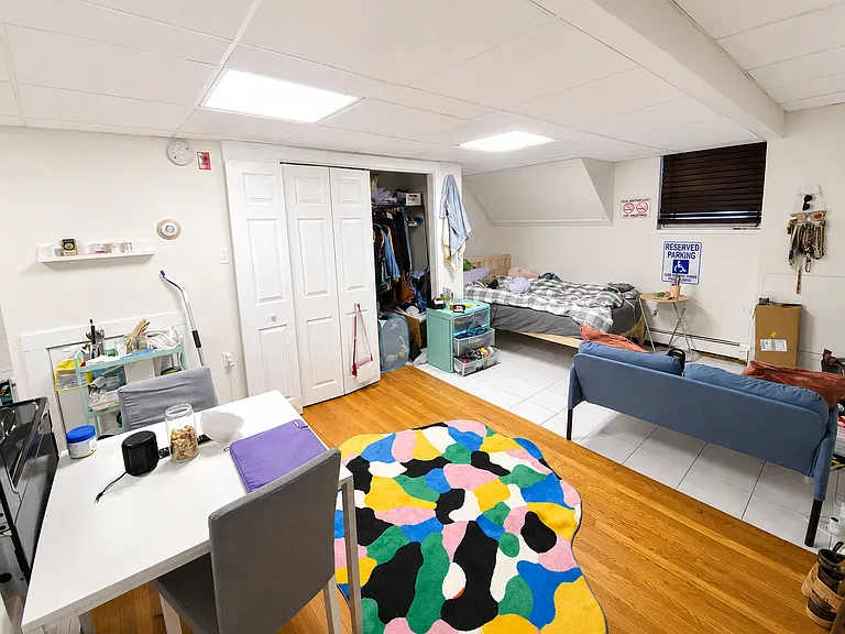 32 Irving St #B — Photo 3