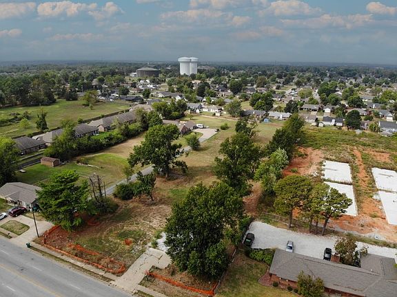4th image of 1626 S Dixieland Rd