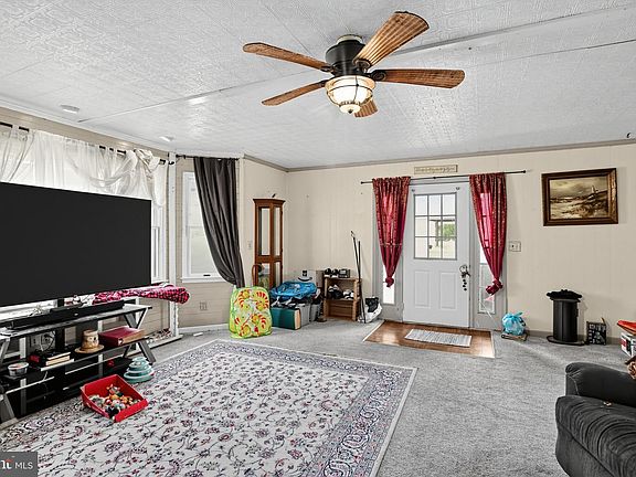 3rd image of 605 Allen Rd