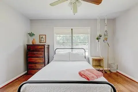 3606 Yosemite St — Photo 3