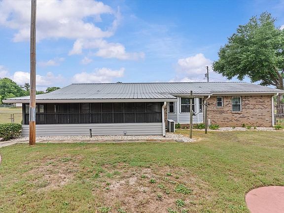 5th image of 2903 Elderberry Dr