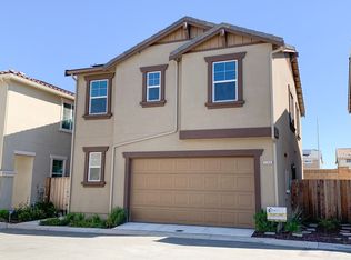 2240 Gladiola Dr, Hollister, CA