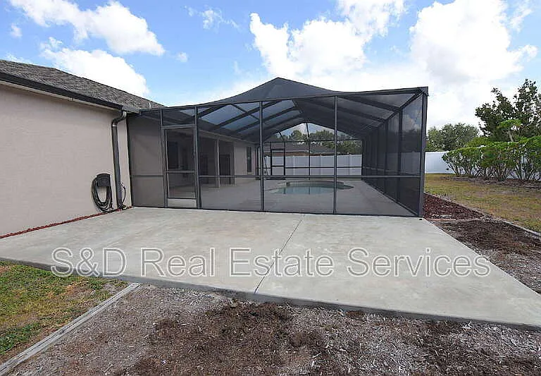 1606 Taylor Landing Dr — Photo 37