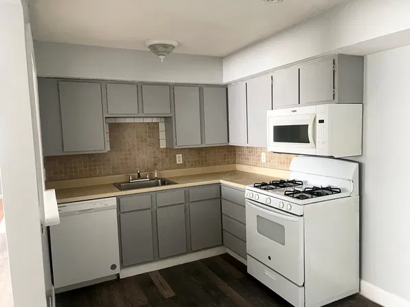 225 Danforth St Unit 1-B, Fall River, MA 02720