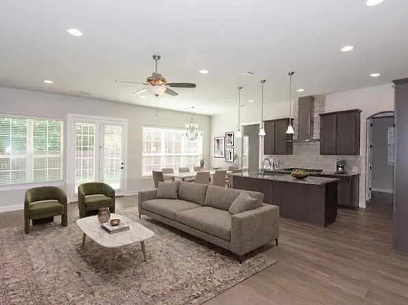 4733 Collins St, Round Rock, TX 78681