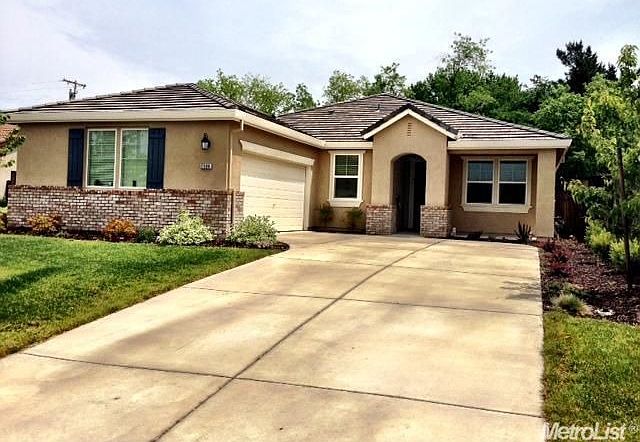 1st image of 2684 Richardson Dr