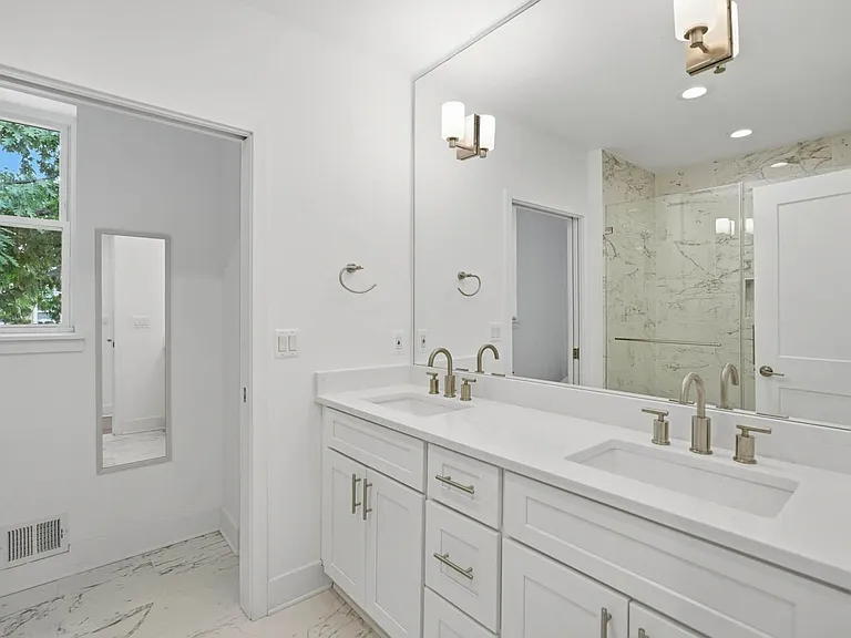 5521 3rd St NW #2 — Photo 25
