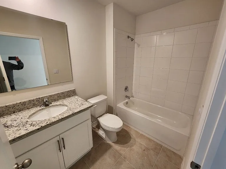 362 Caryota Ct — Photo 10