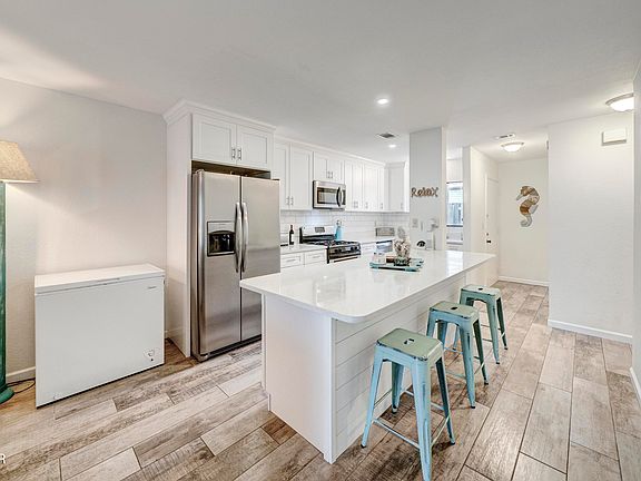 2nd image of 17751 Panama City Beach Pkwy Unit 3B
