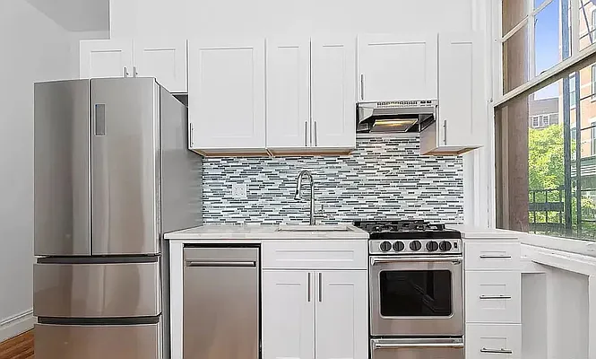 Rented by REAL New York | media 10