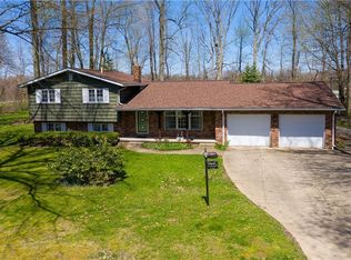 4529 Bramley Dr, Mantua, OH 44255