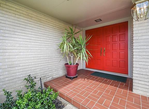 2nd image of 7104 Mesa Dr