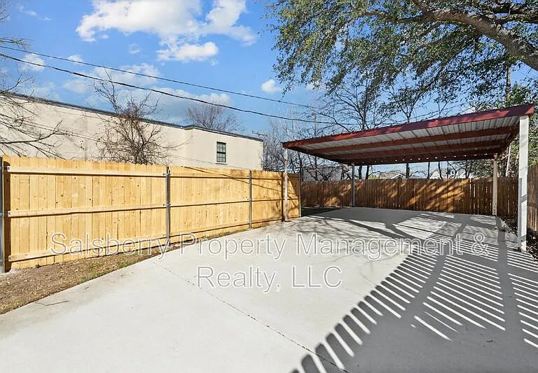 3772 W 6th St — Photo 14