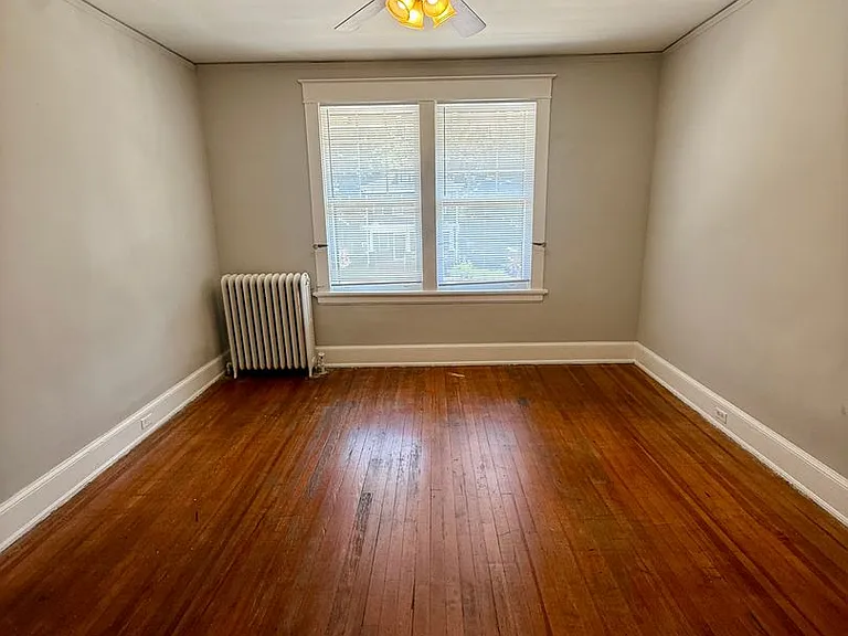 3310 Barton Ave — Photo 2