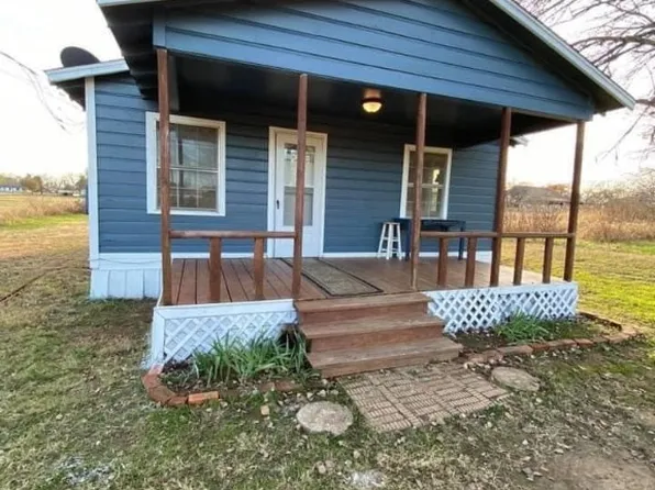 301 E Lamar St, Bremond, TX 76629