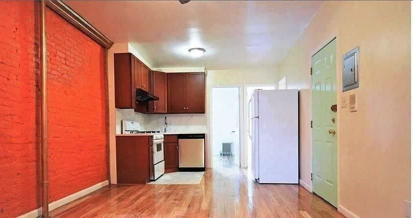 2nd image of 248 4th Ave #2