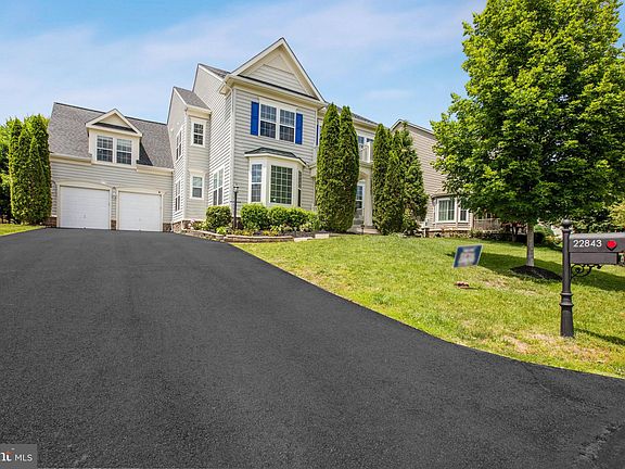 3rd image of 22843 Angelique Dr